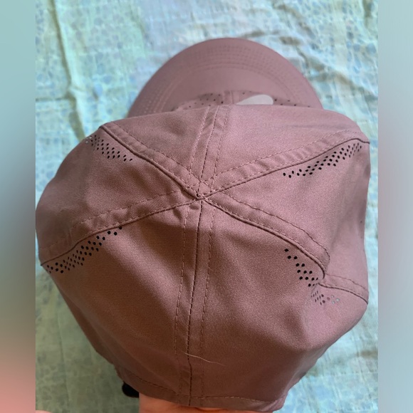 Nike Women’s Featherlight Mauve Purple Dri-fit Running Cap - Picture 7 of 7